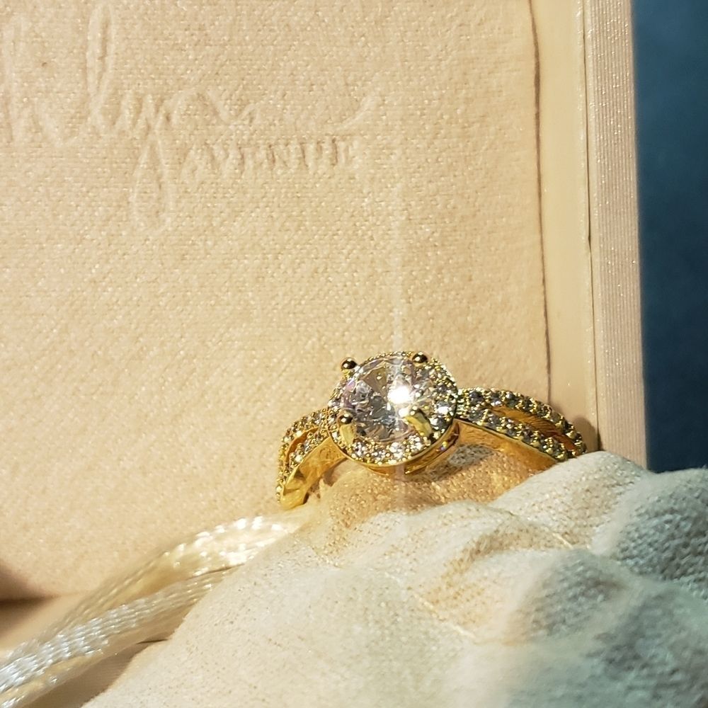 Ashlyn Avenue yellow gold 18k plated size 8 - Picture 8 of 8